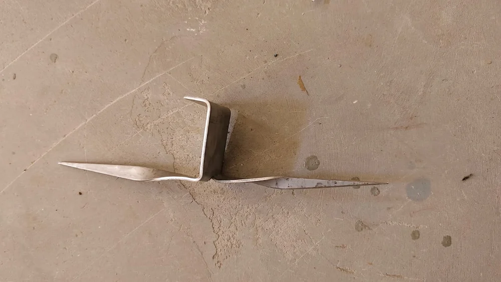 Refractory Ss Anchor
